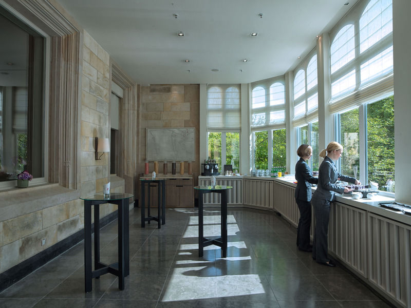 Rocco Kennedy Hotel